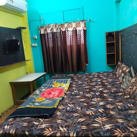 Maa Vaishno Guest House Varanasi Exteriör bild