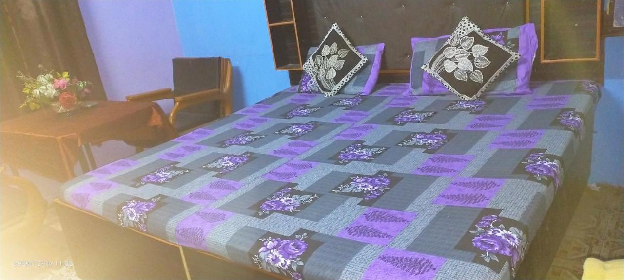 Maa Vaishno Guest House Varanasi Exteriör bild