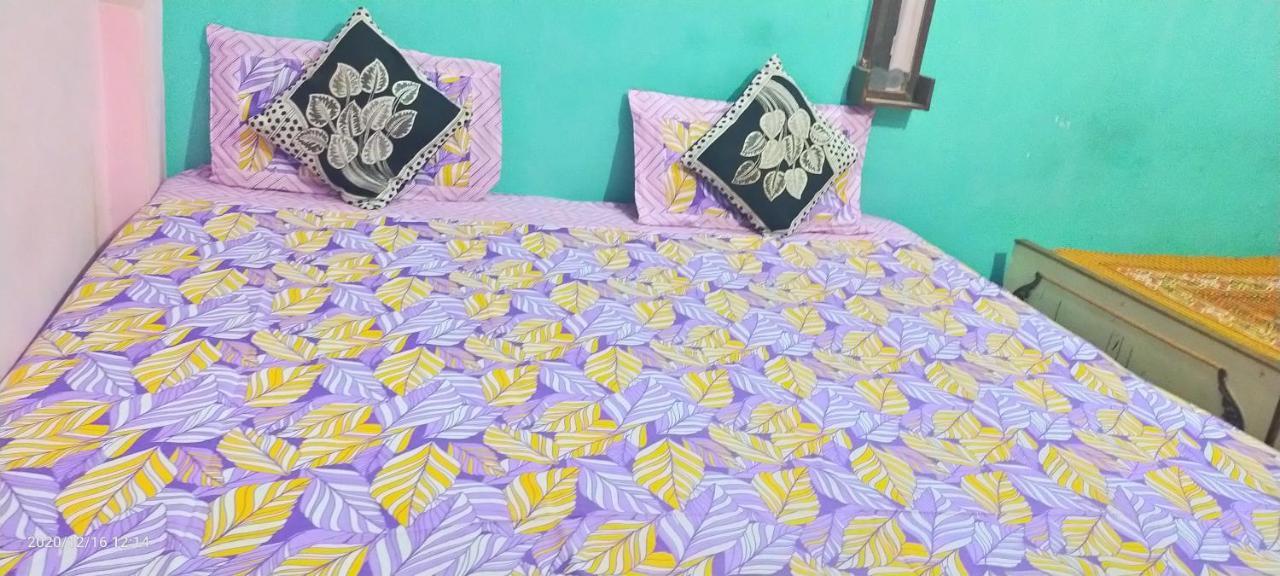Maa Vaishno Guest House Varanasi Exteriör bild