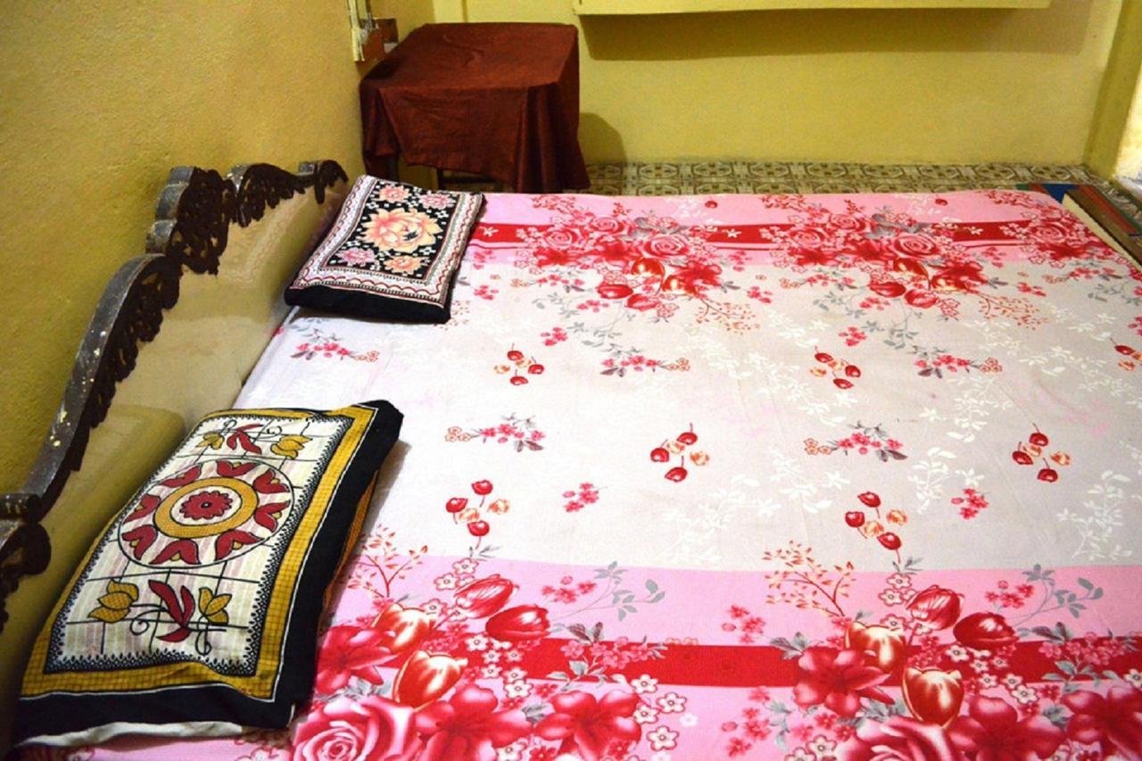 Maa Vaishno Guest House Varanasi Exteriör bild